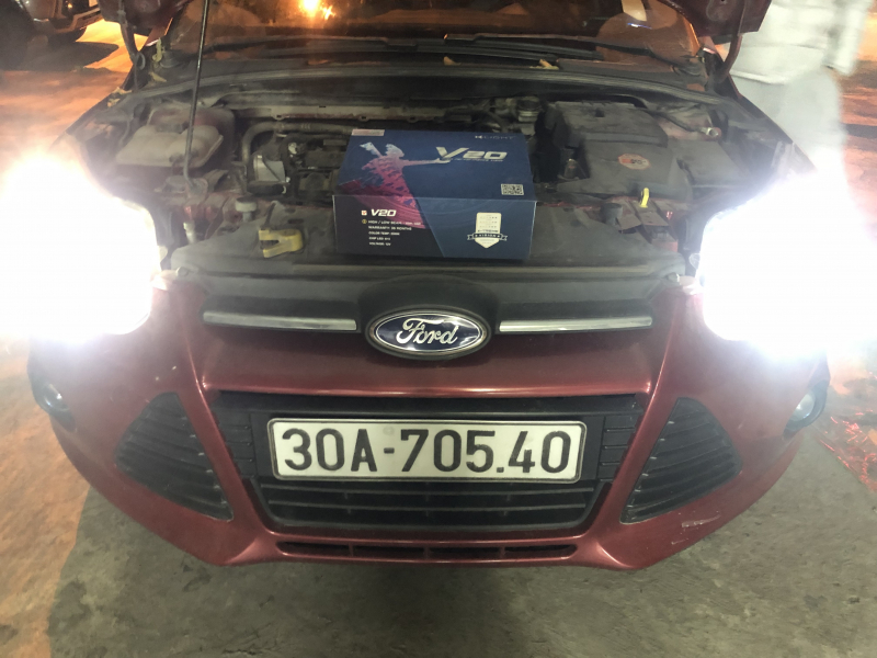 Độ đèn nâng cấp ánh sáng Nâng cấp ánh sáng bi XlightV20 New cho xe Ford Focus  